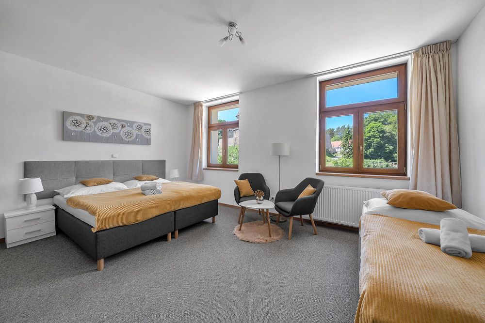 Třílůžkový pokoj č. 2