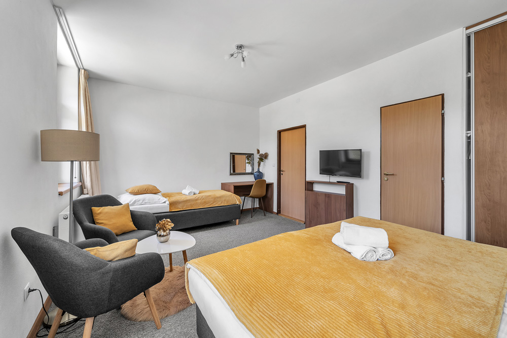 Třílůžkový pokoj č. 2