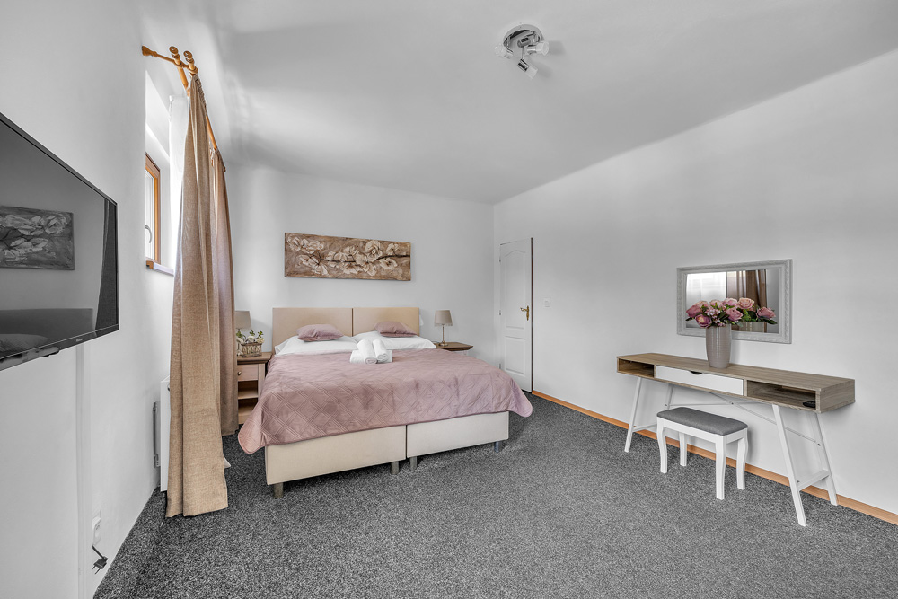 Dvoulůžkový pokoj č. 22